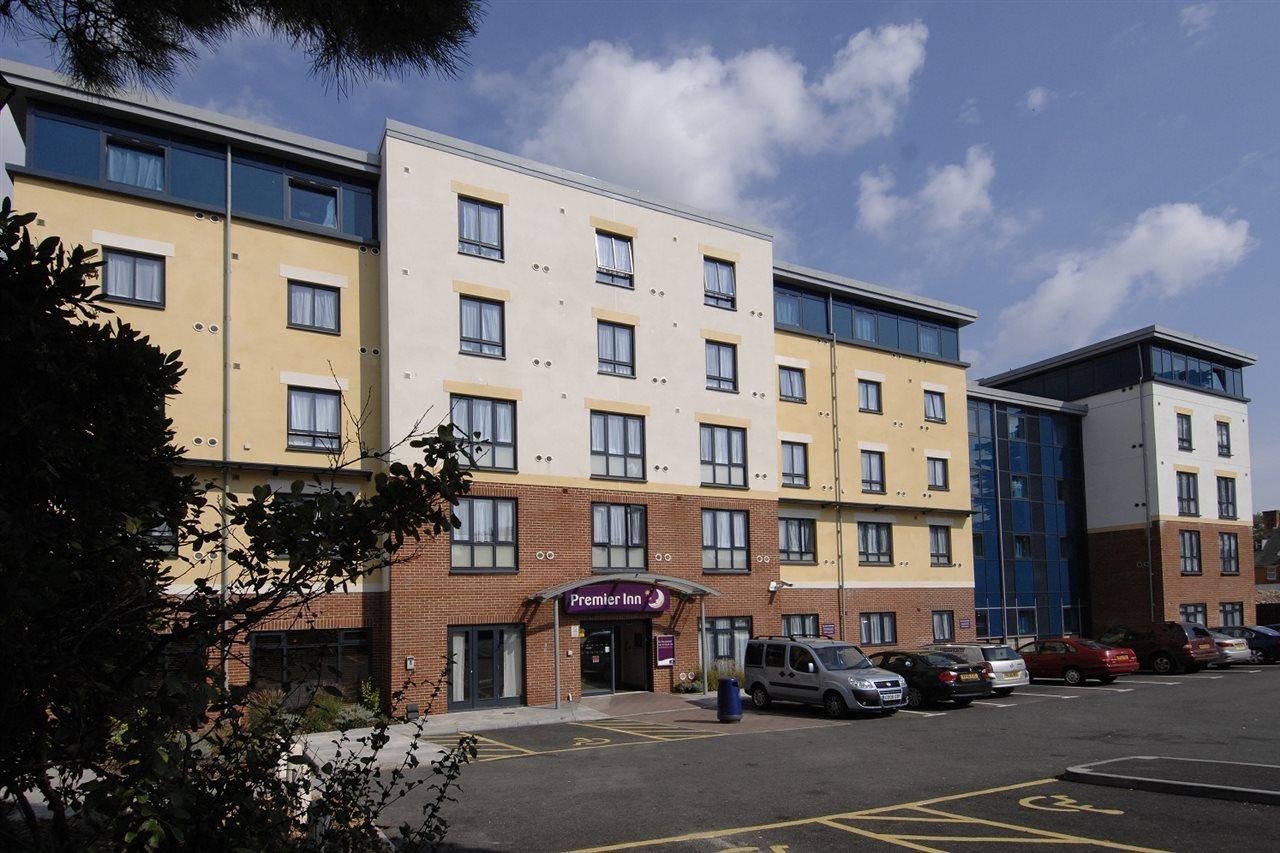 Premier Inn Bournemouth Westbourne Экстерьер фото